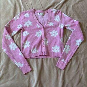 Super cute Hollister sweater